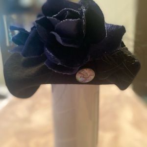 Henry Pollak Ladies Black Wool Hat Flower Soleil Soie New York Vintage 1950s